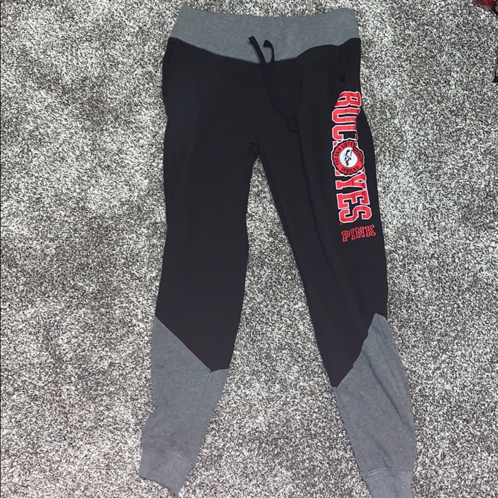 Size small Victoria’s Secret Pink Ohio State pants
